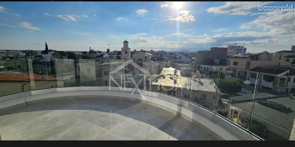 Featured Photo